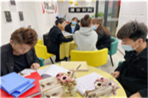甘肃兰州美发化妆学校