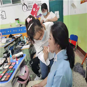 兰州化妆造型学校推荐