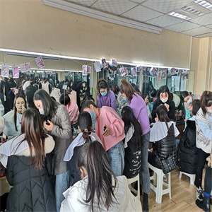 兰州化妆培训学校哪家好