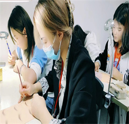 兰州专业的化妆纹绣培训学校